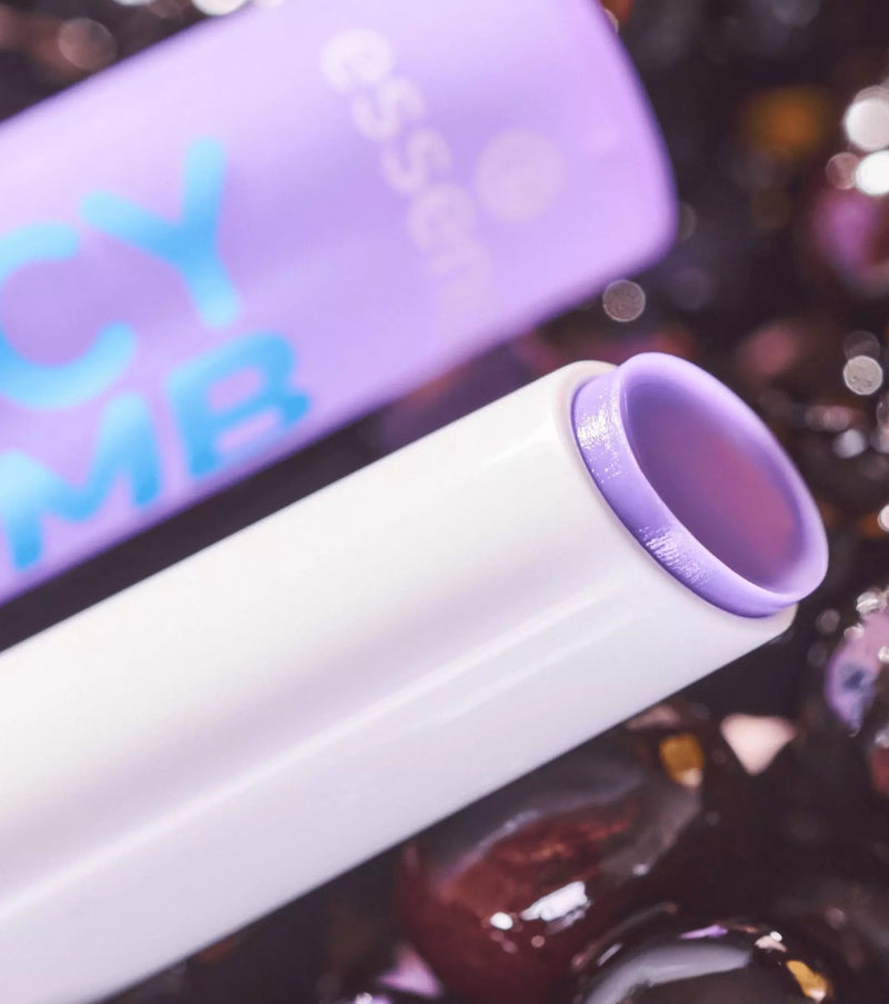 Essence Lip Balm Juicy Bomb - 02: So Berry Cute