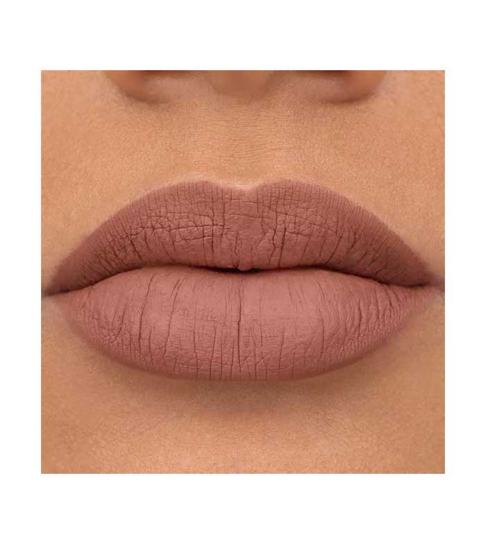 Essence Liquid lipstick 8h Matte - 01: Cinnamon Spice